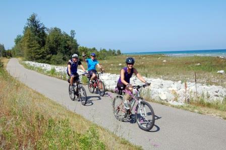 Michigander tour shoreline_photo courtesy Michigan Trails compressed